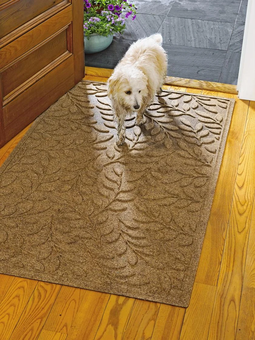 Laurel Leaf Water Glutton Doormat, 36" X 59"