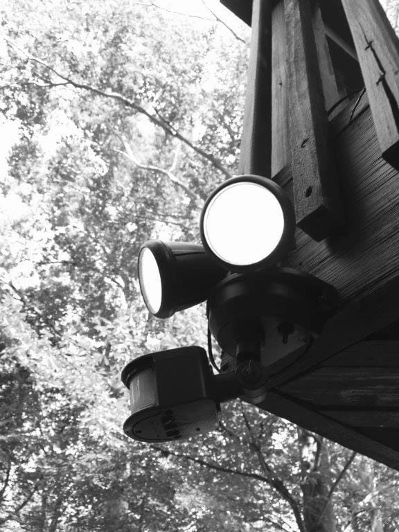 MAXSA®Solar Dual Head LED Motion Activated Light - Image 3