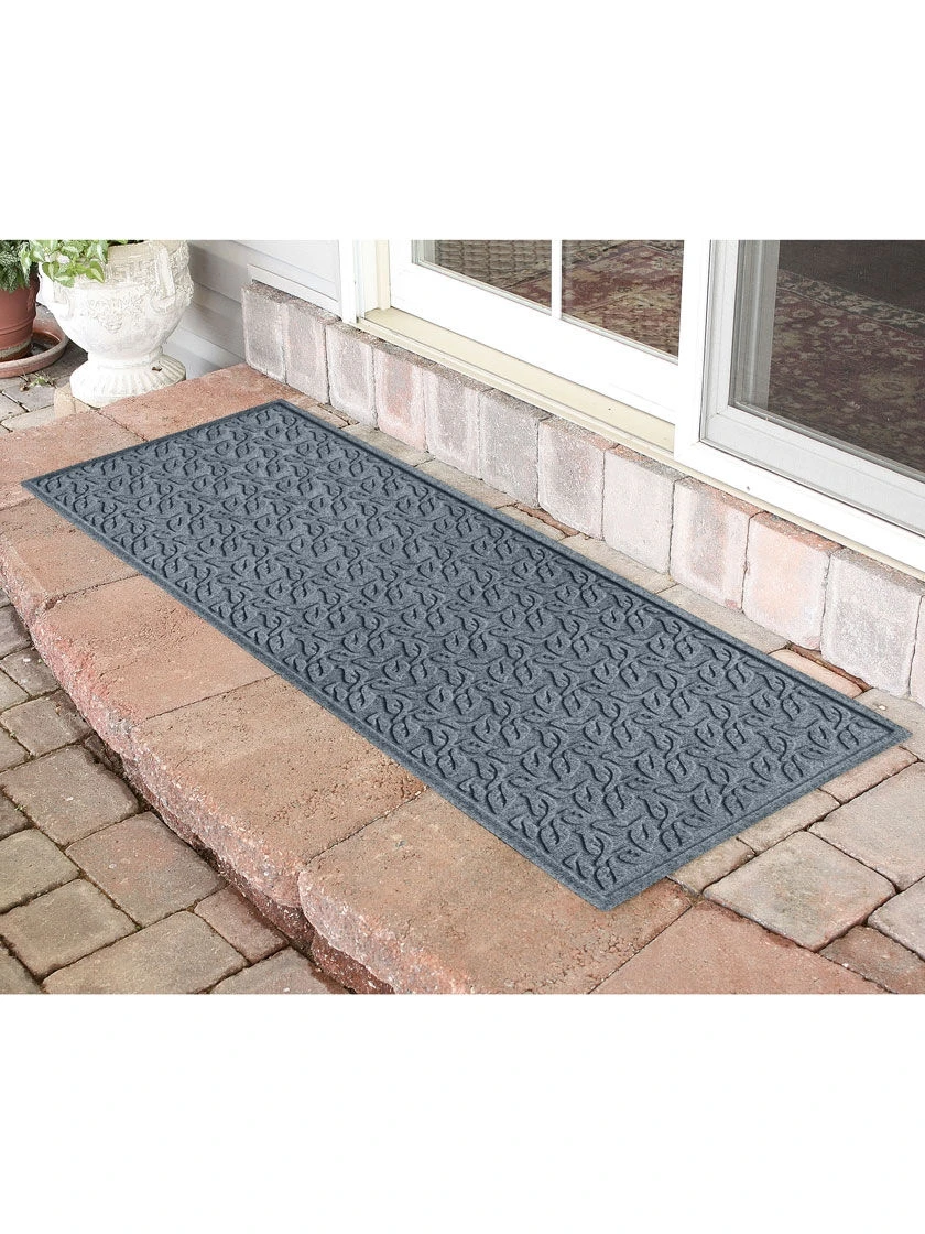 Dogwood Leaf Water Glutton Runner Mat, 22" X 60"