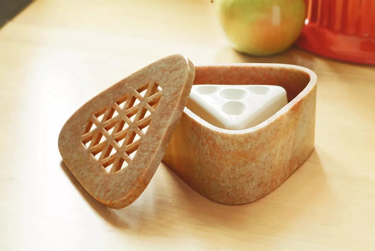 Soapstone Box With Two Fruit Fly Traps - Image 4